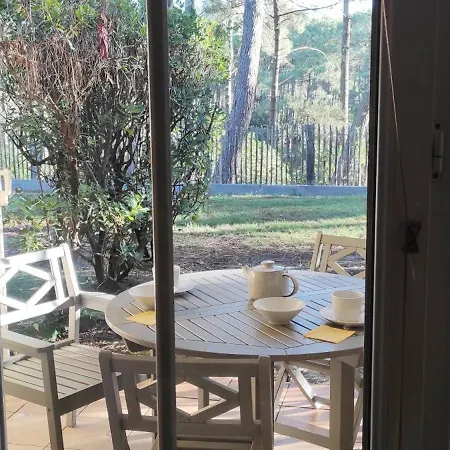 Au Milieu Des Pins, De 38 M2 - 4 Personnes - Domaine Du Golf Apartment *